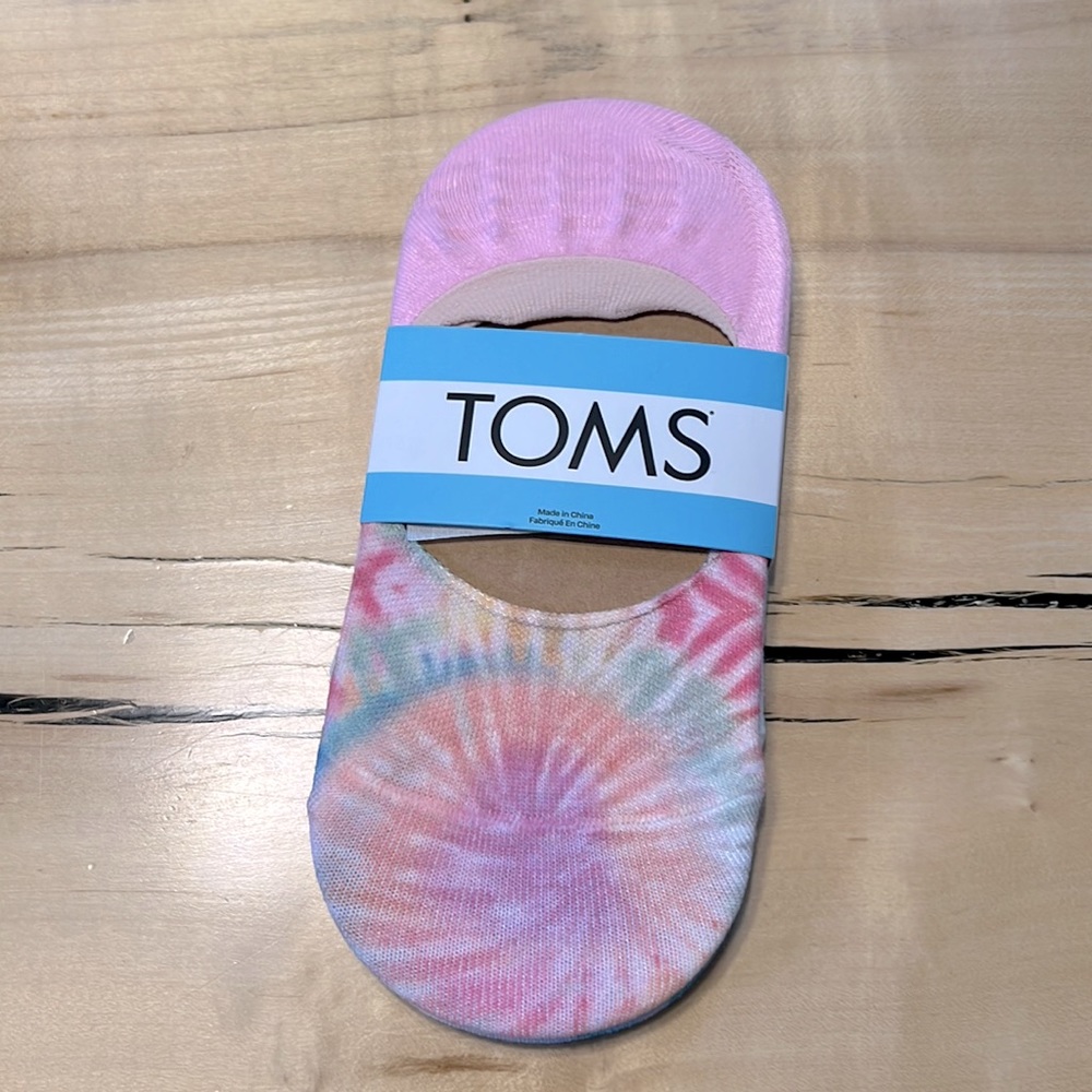 Toms low-cut socks NWT 2 pairs